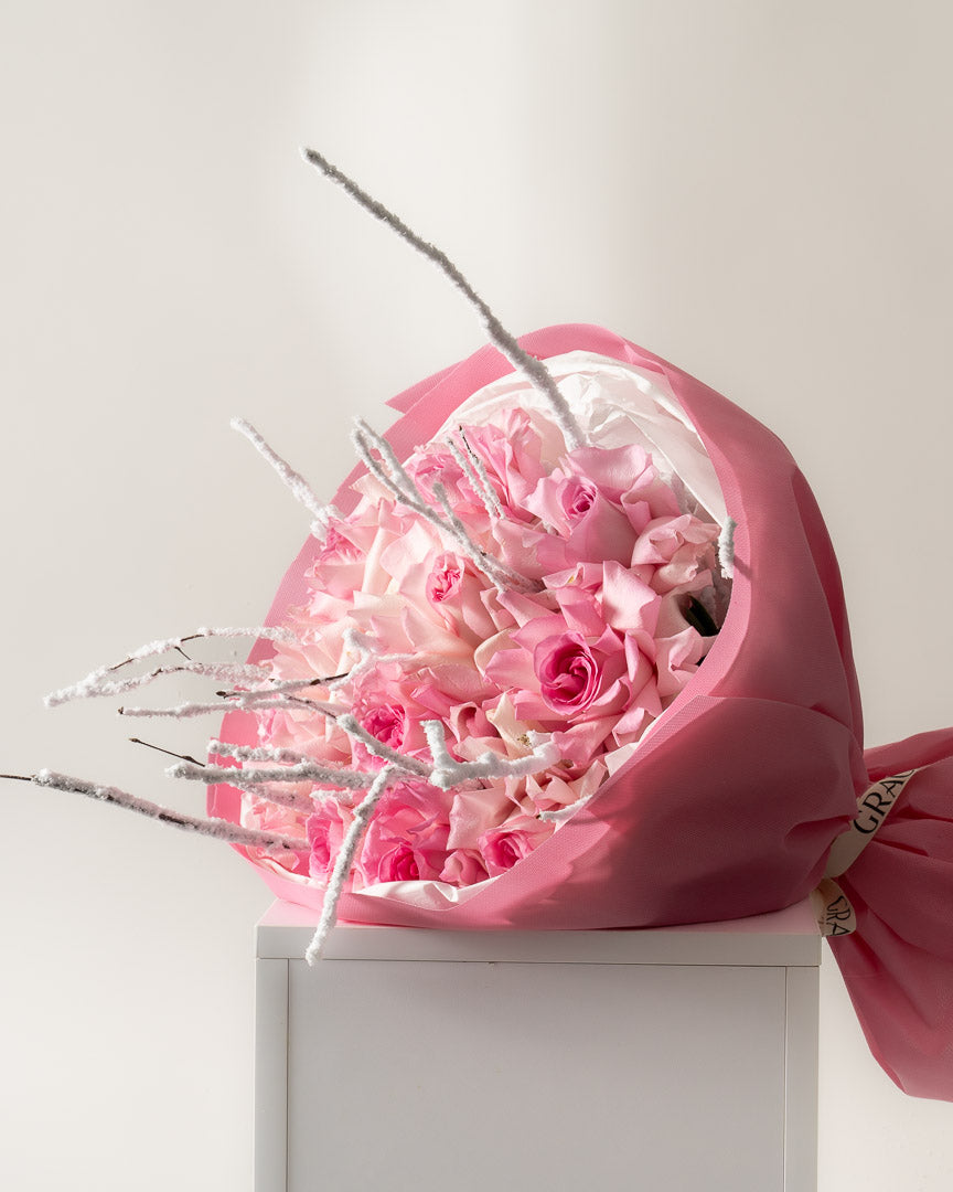 Snowy Rose Bouquet