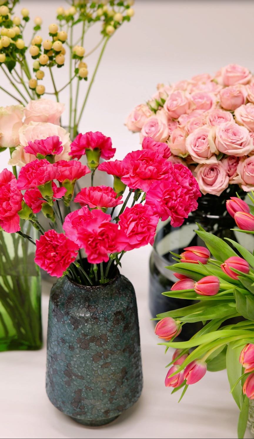 Florist's Choice: Subtle Blooms