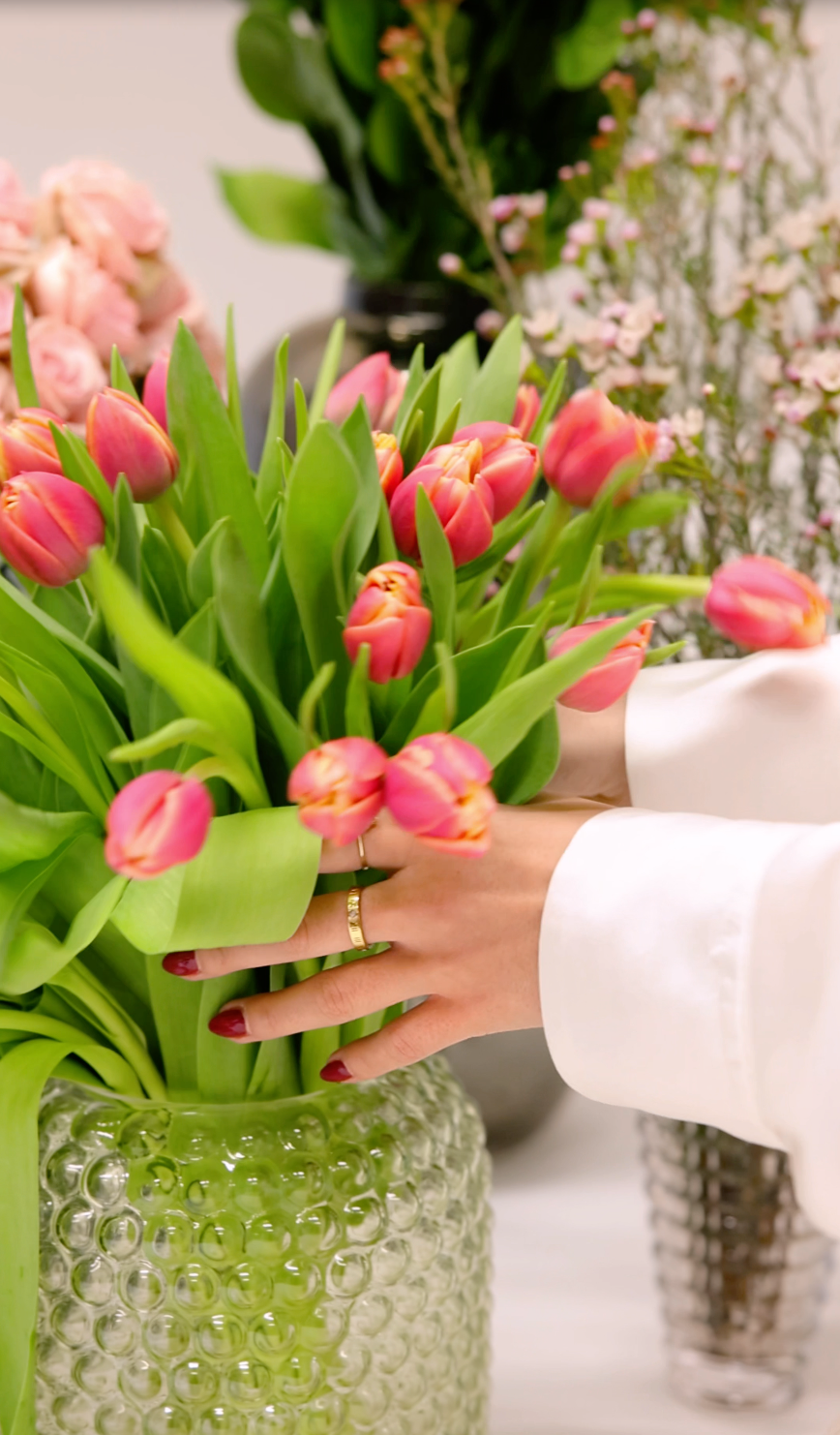 Florist's Choice: Subtle Blooms
